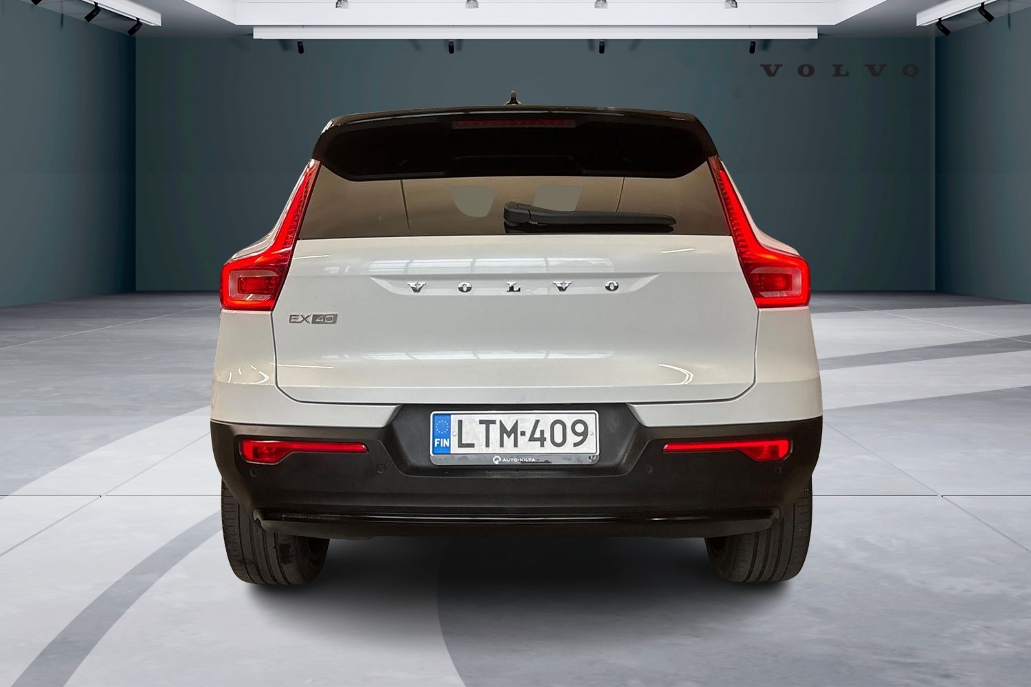 Volvo EX40 2025