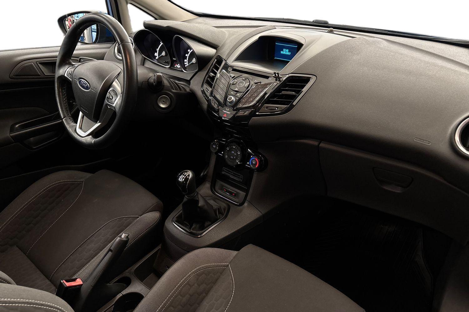 Ford Fiesta Van 2017
