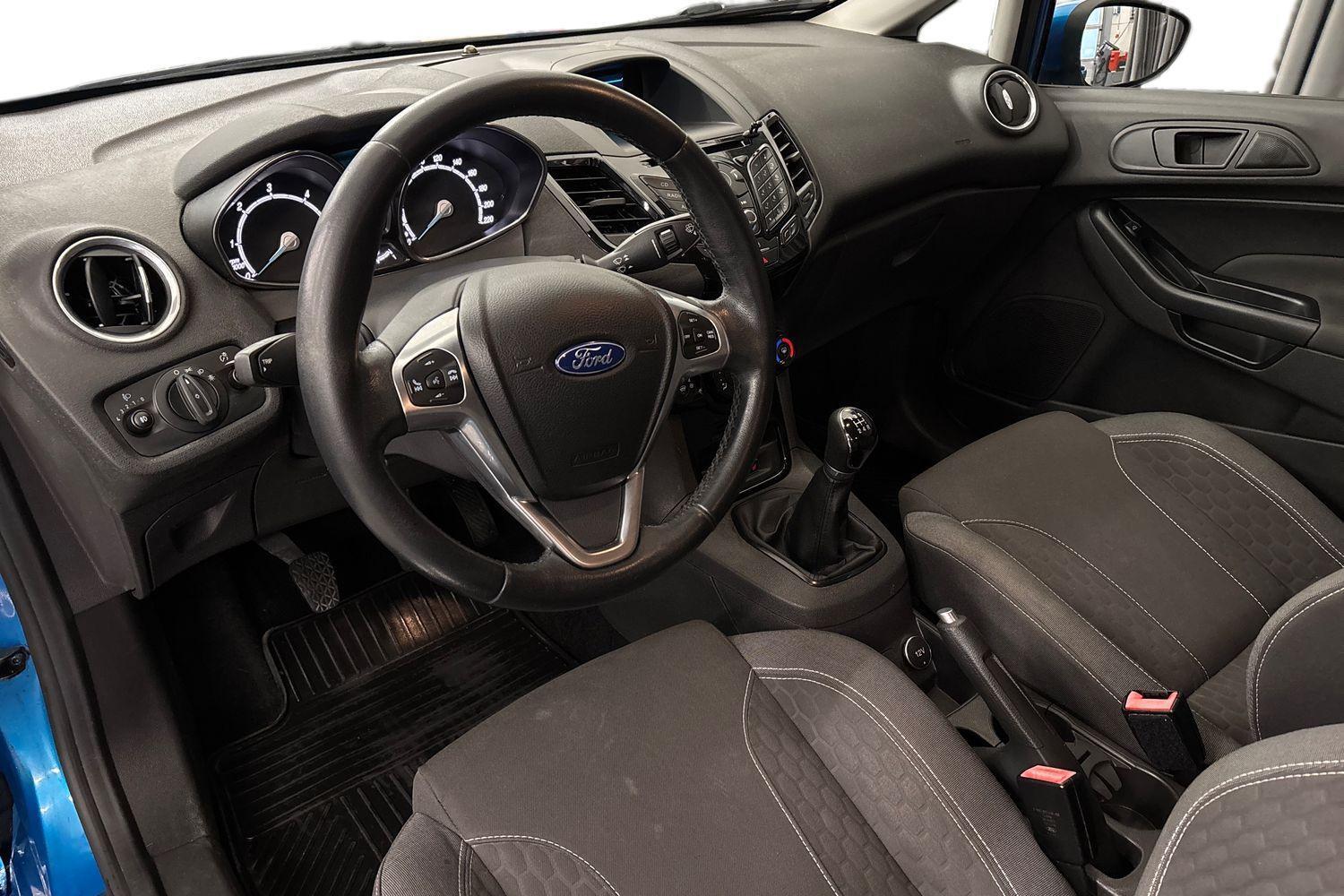 Ford Fiesta Van 2017