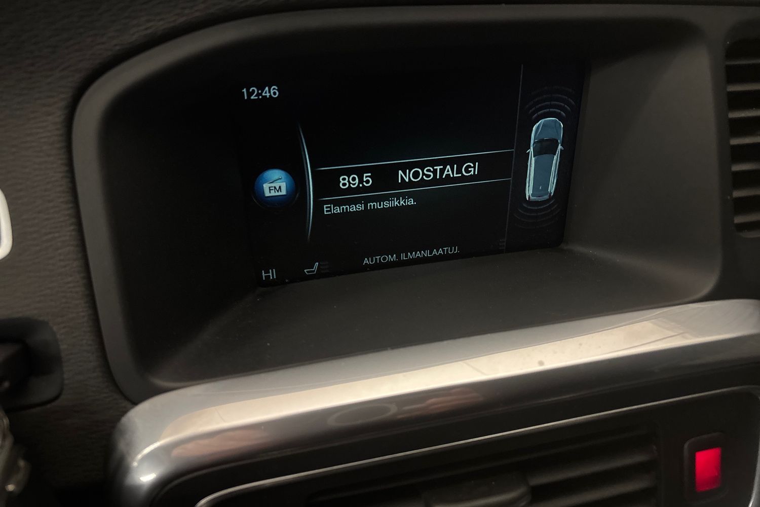 VOLVO V60 2016