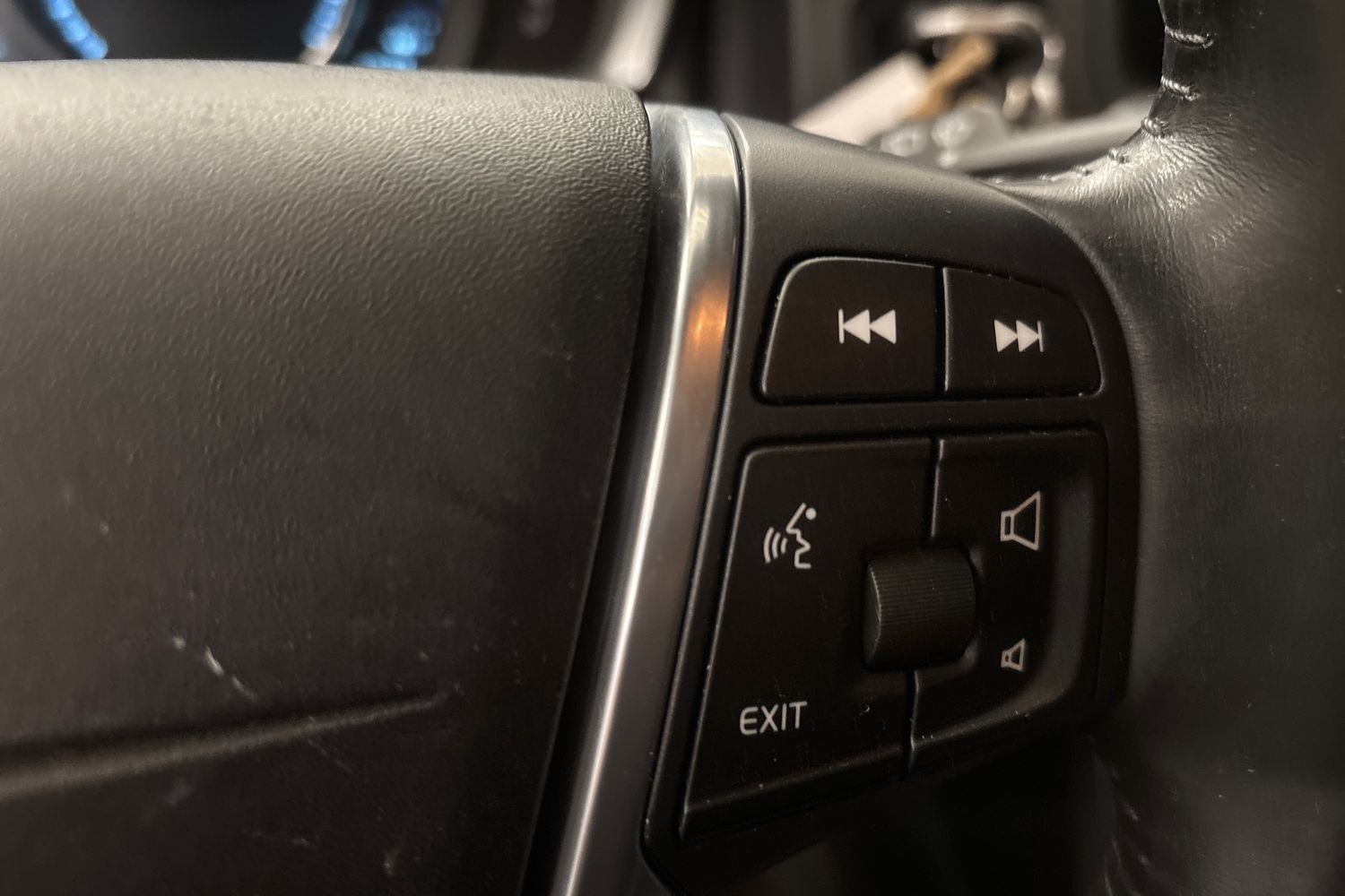 VOLVO V60 2016