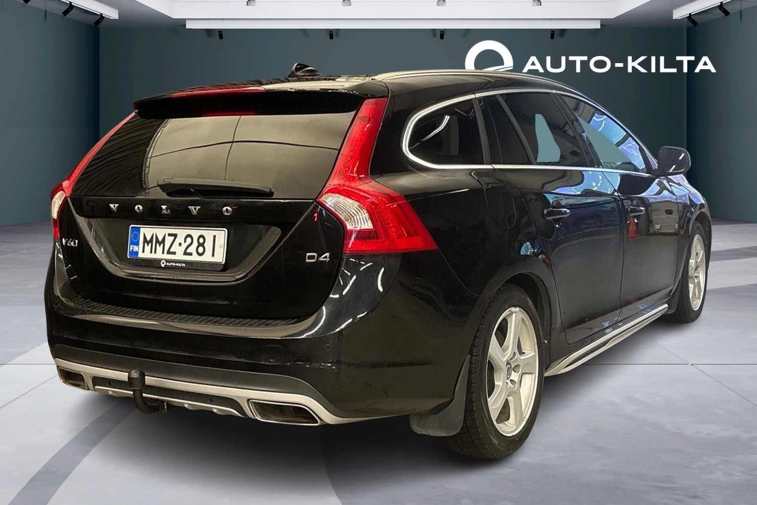 VOLVO V60 2016