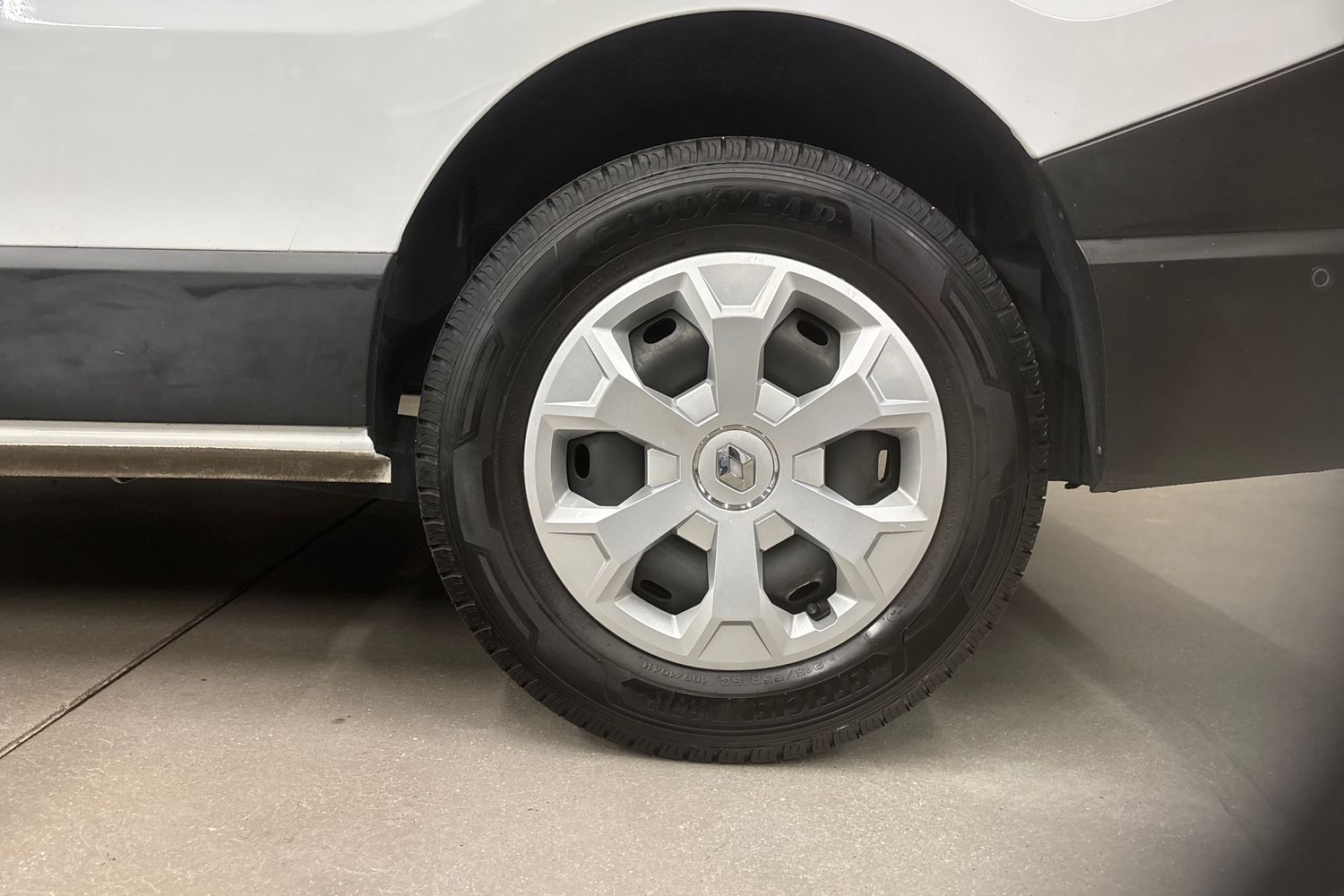 RENAULT Trafic 2023
