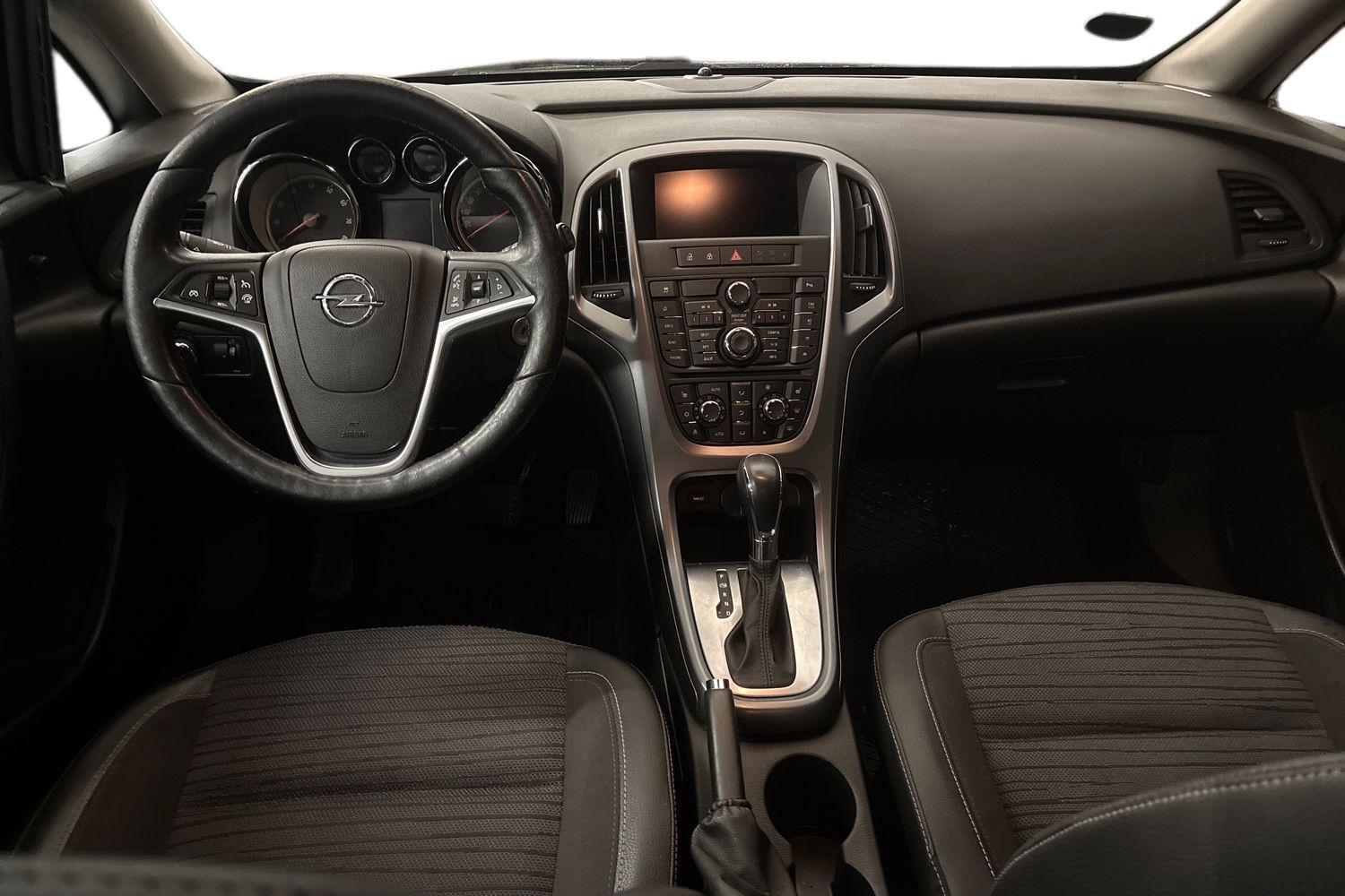 Opel Astra 2016