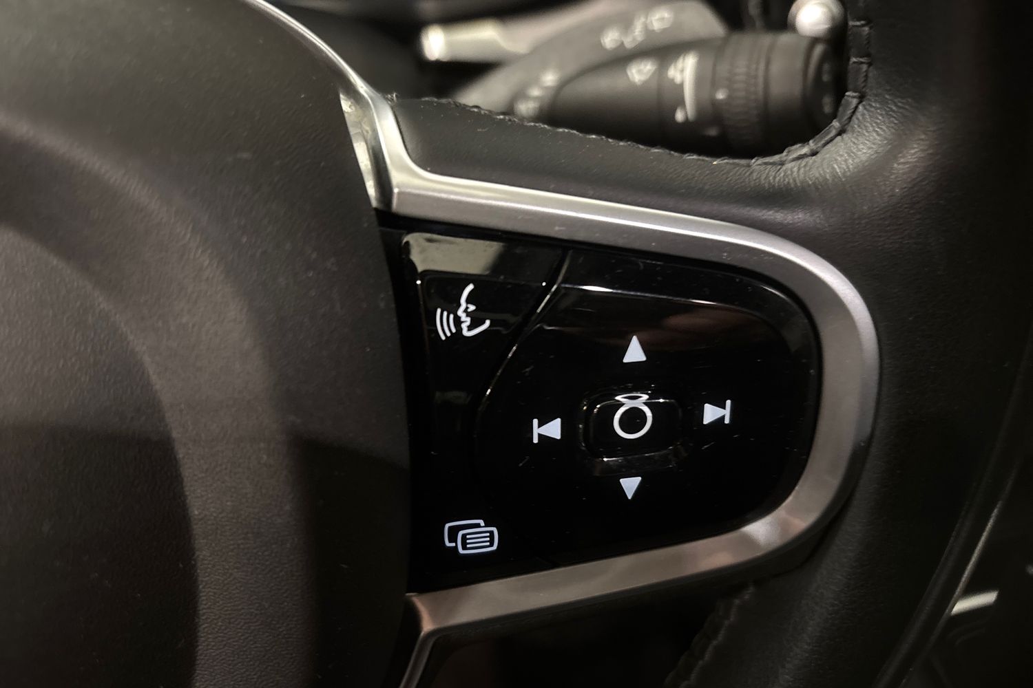 Volvo V60 2021