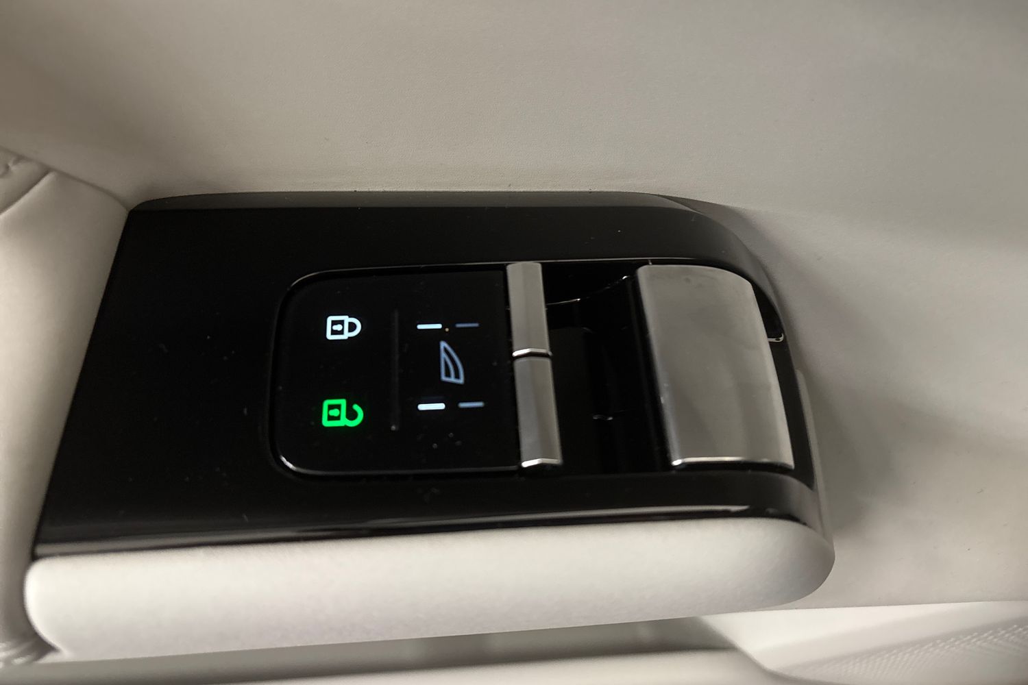 Volvo ES90 13