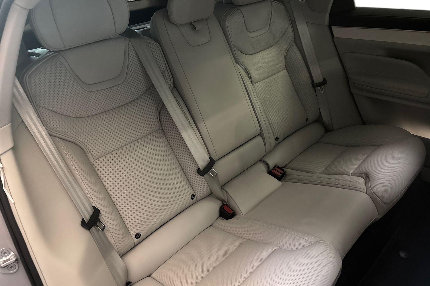 Volvo ES90 21