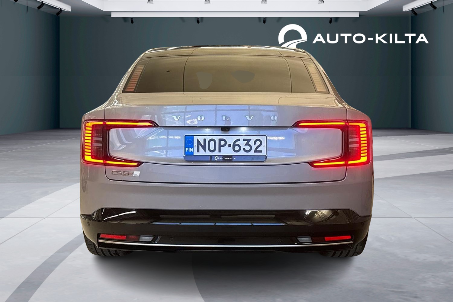 Volvo ES90 4