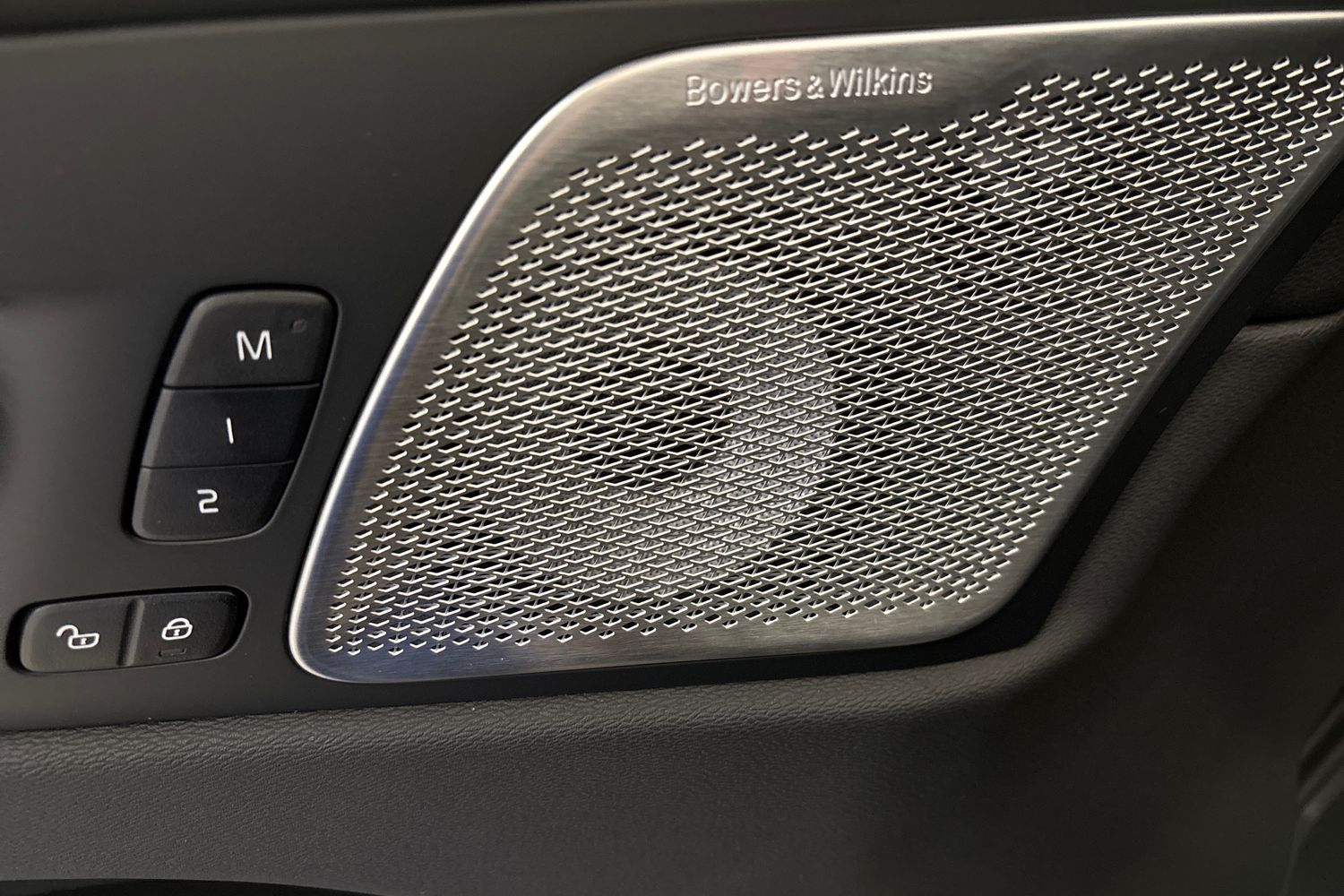 Volvo XC60 2027