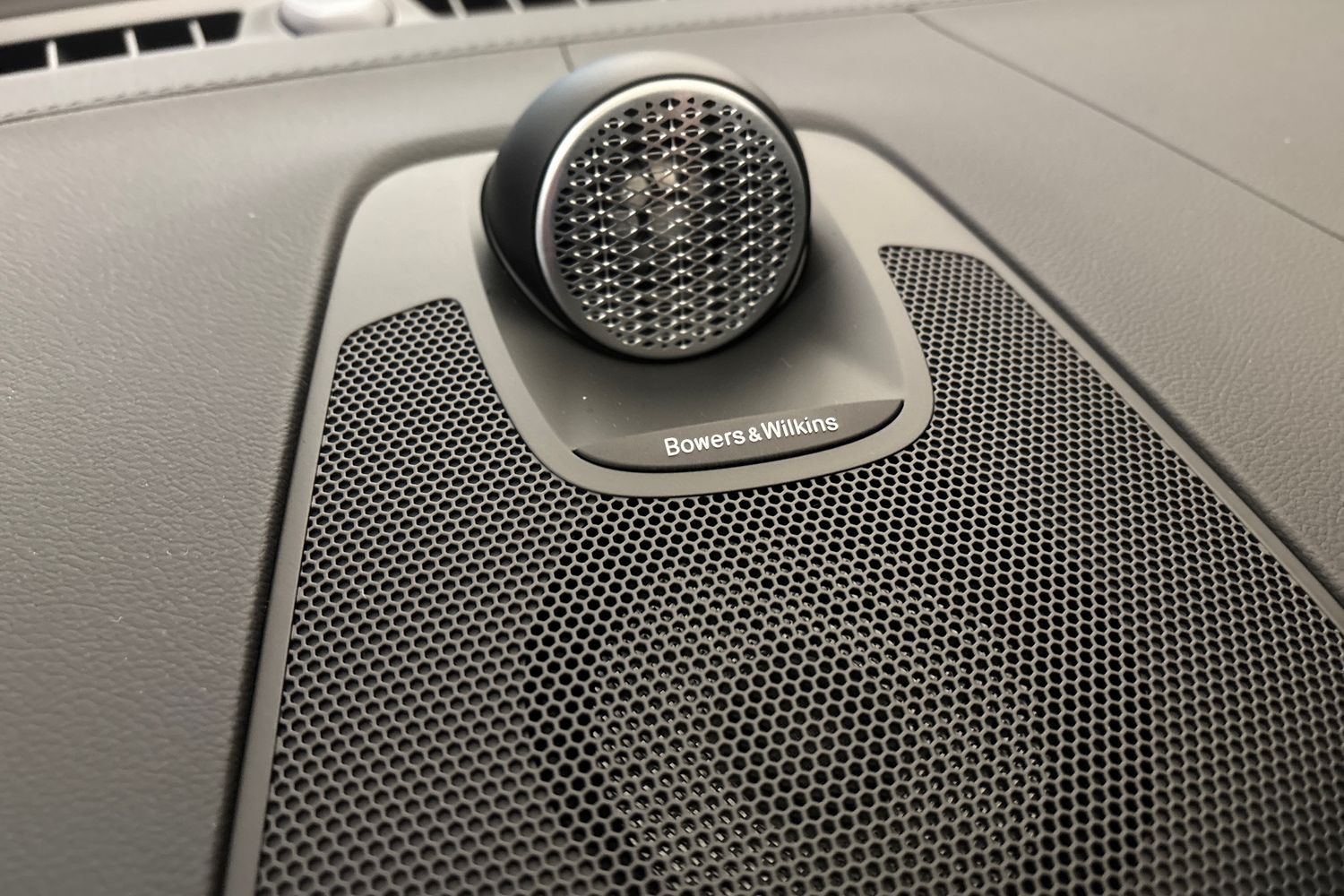 Volvo XC60 2027
