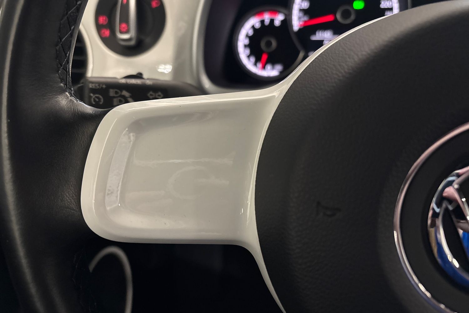 Volkswagen Beetle 2016