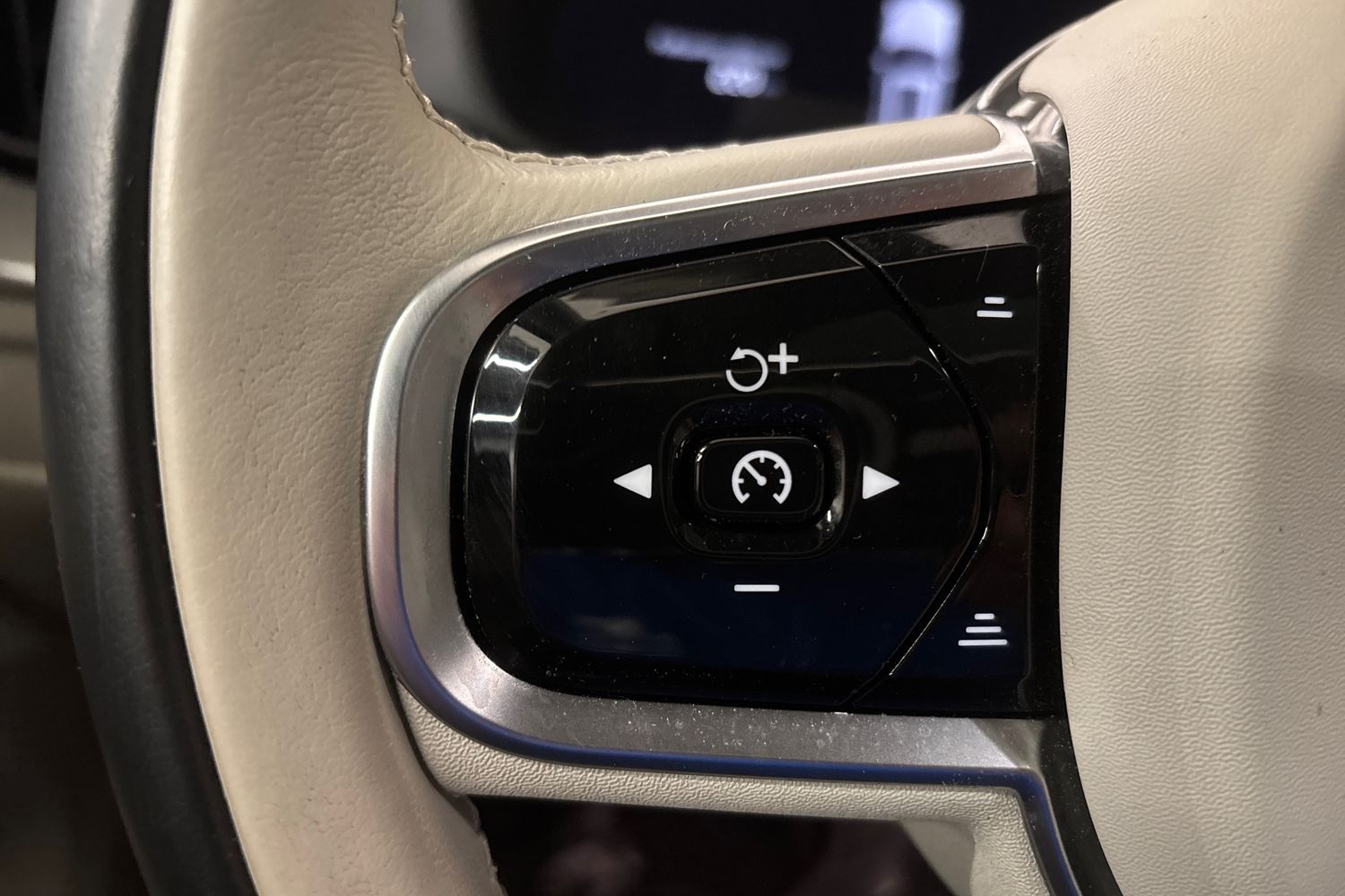 Volvo XC60 2024
