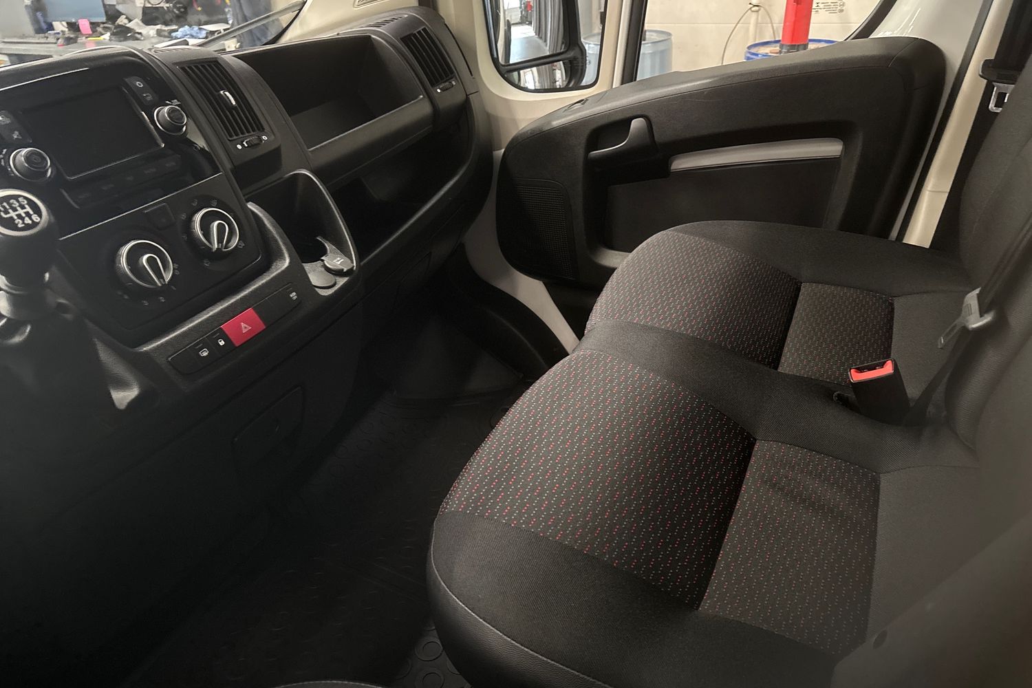 Peugeot Boxer 2021