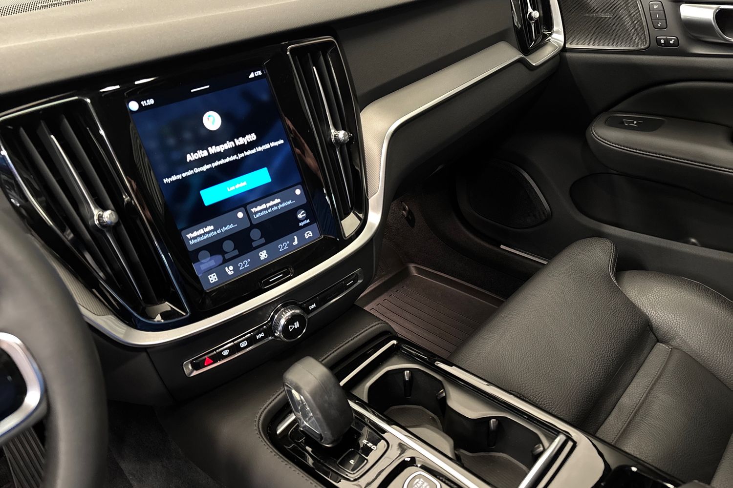 Volvo V60 2024