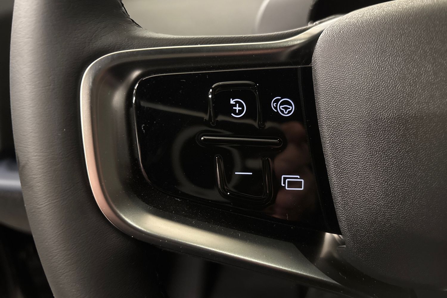 Volvo EX30 2026