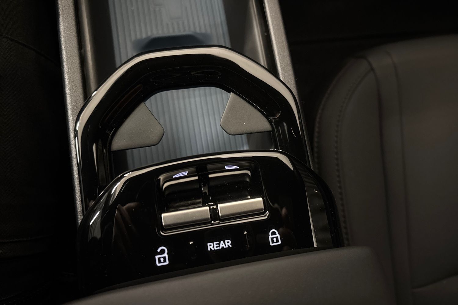 Volvo EX30 2026