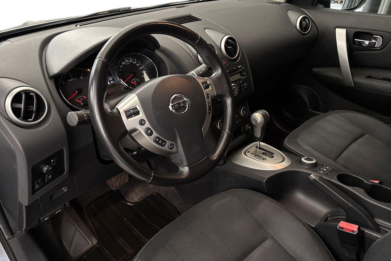 NISSAN Qashqai 2011