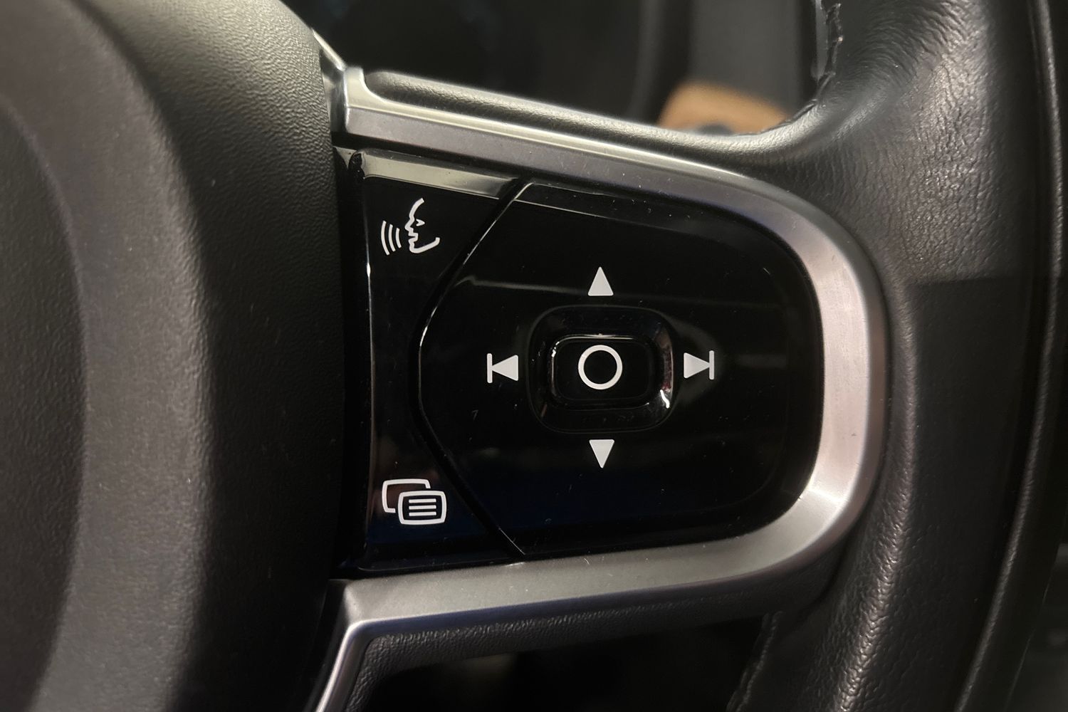 VOLVO V90 2019