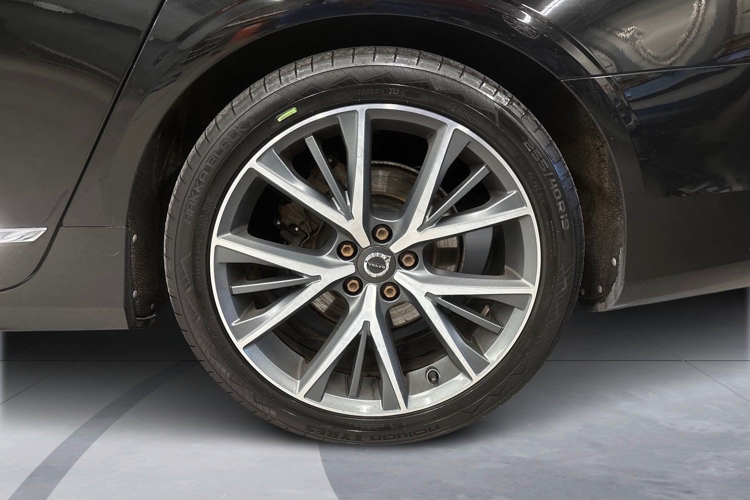 VOLVO V90 2019