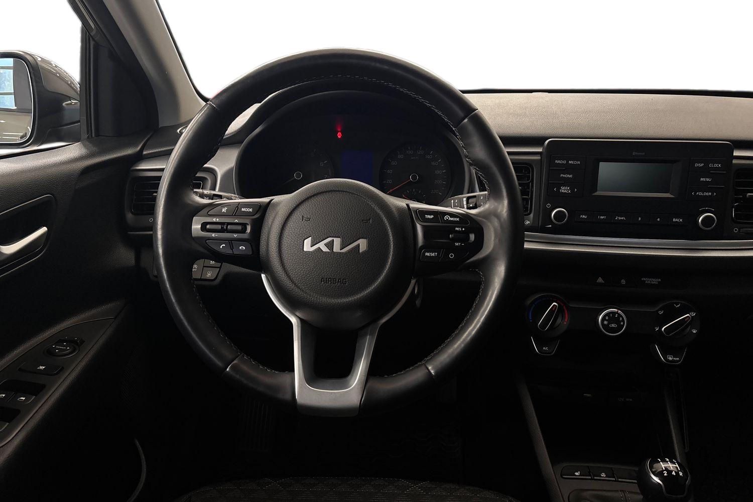 Kia Rio 8