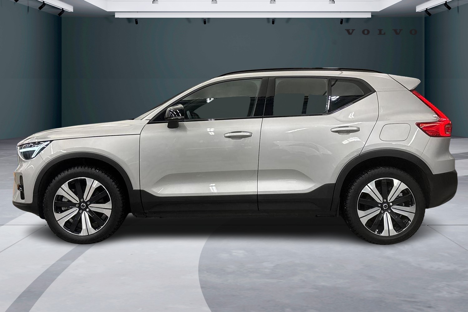 Volvo XC40 2024