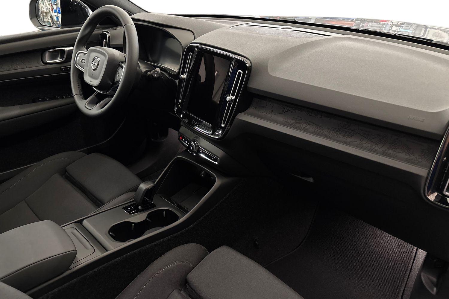 Volvo EX40 2027
