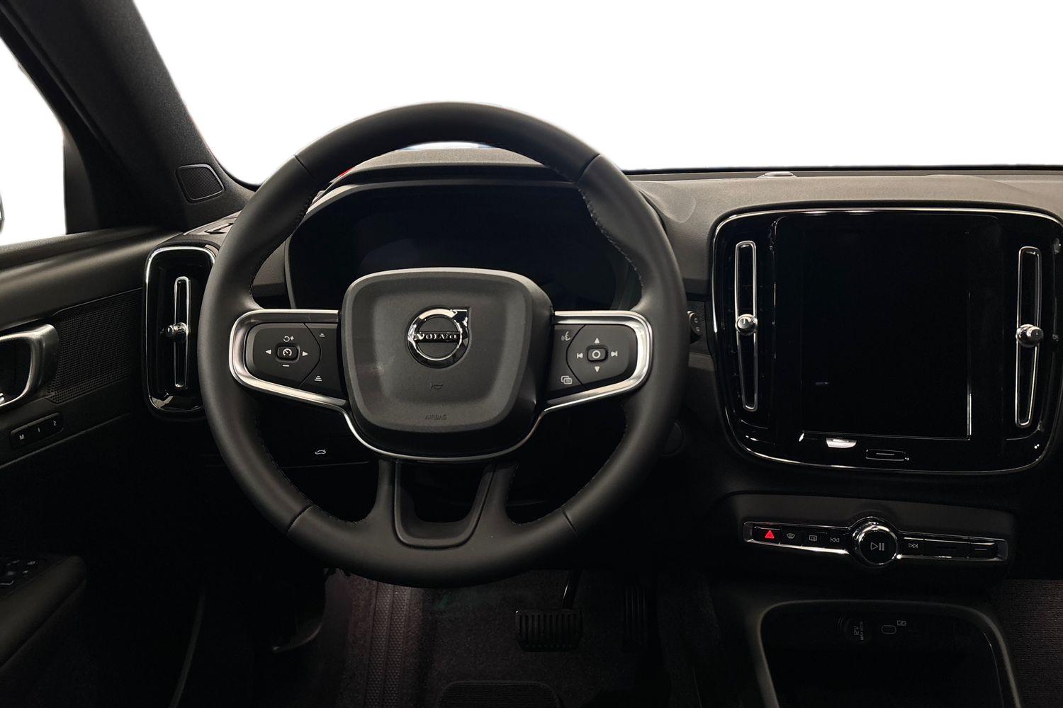 Volvo EX40 2027