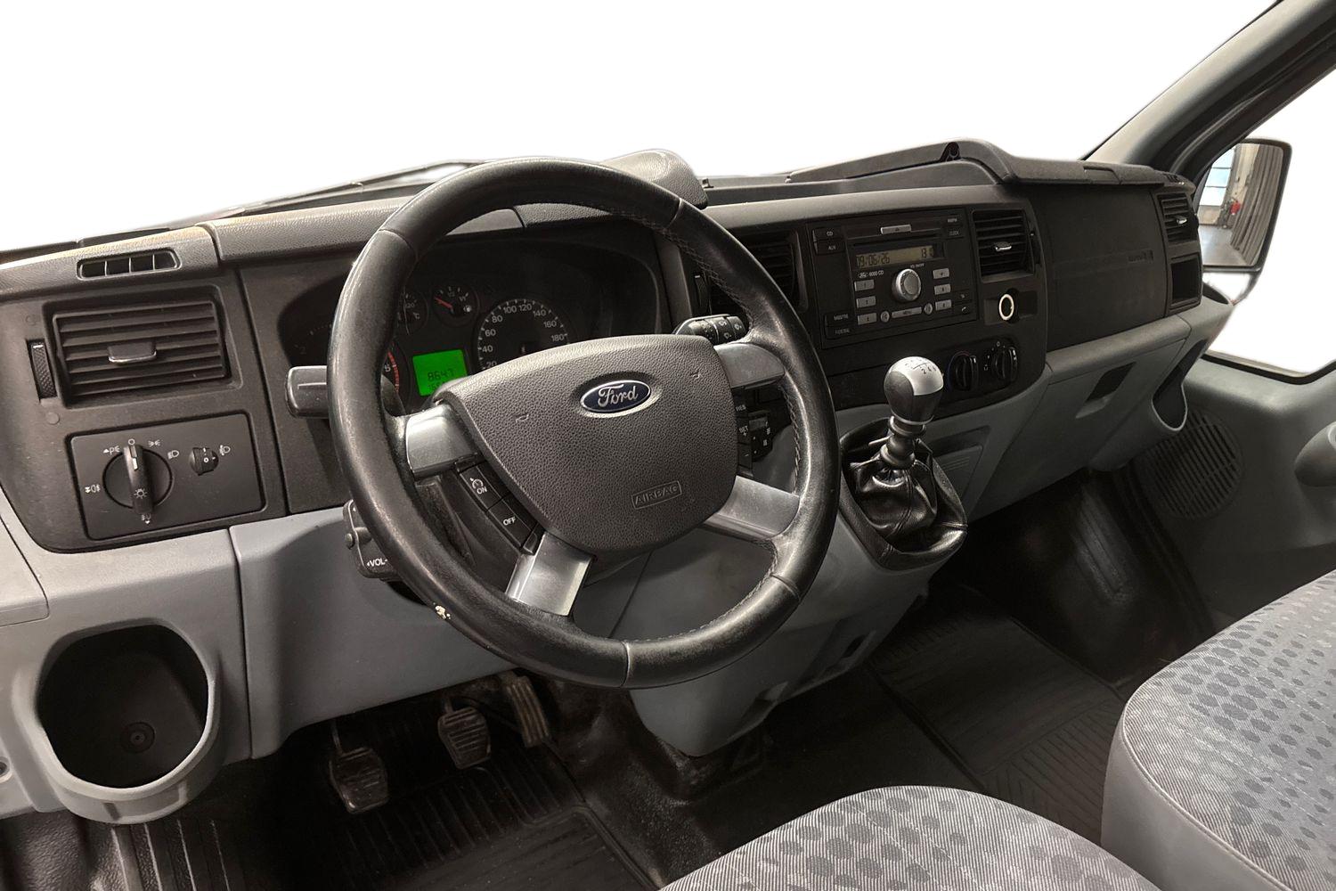 Ford Transit 2011