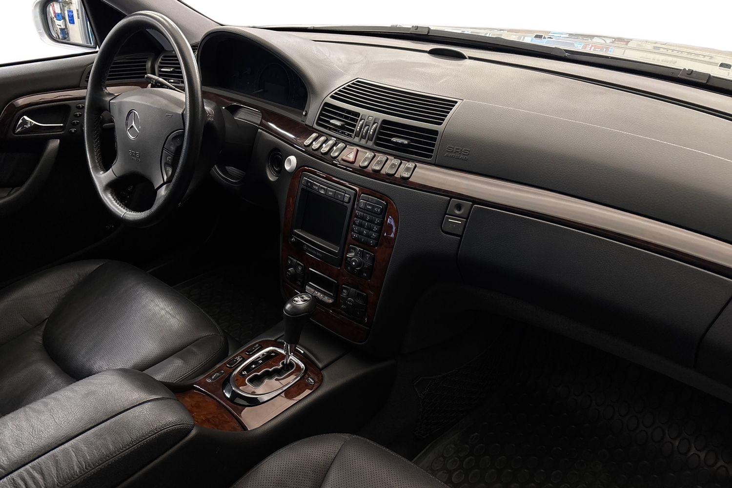 Mercedes-Benz S 2002