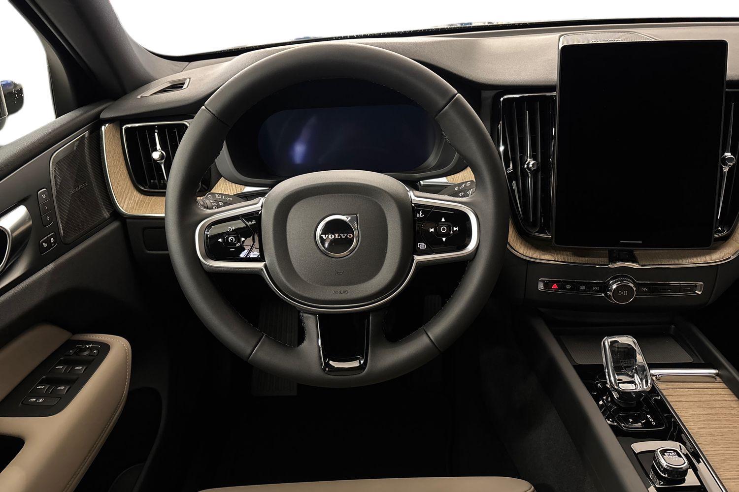 Volvo XC60 2026