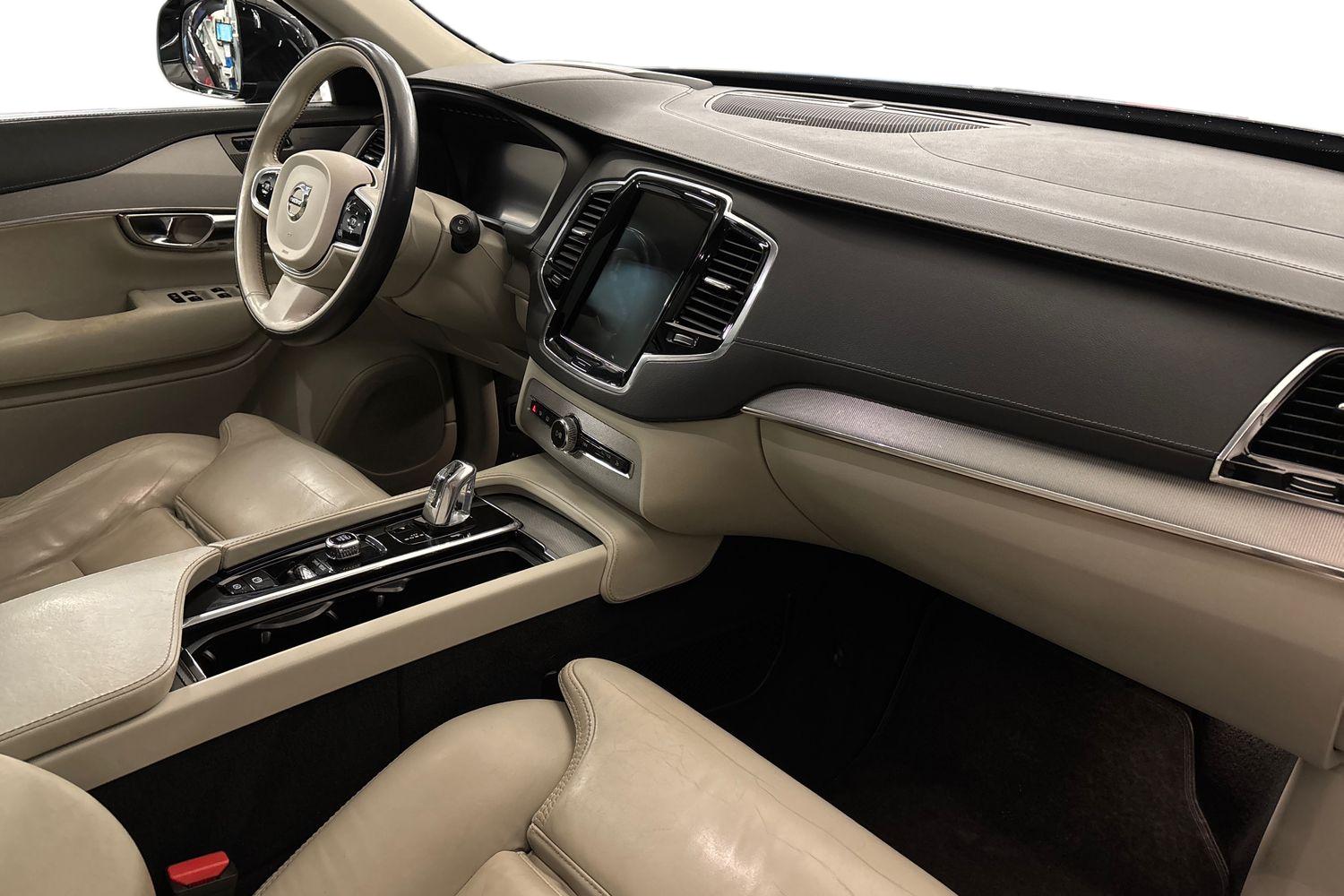 VOLVO XC90 2019
