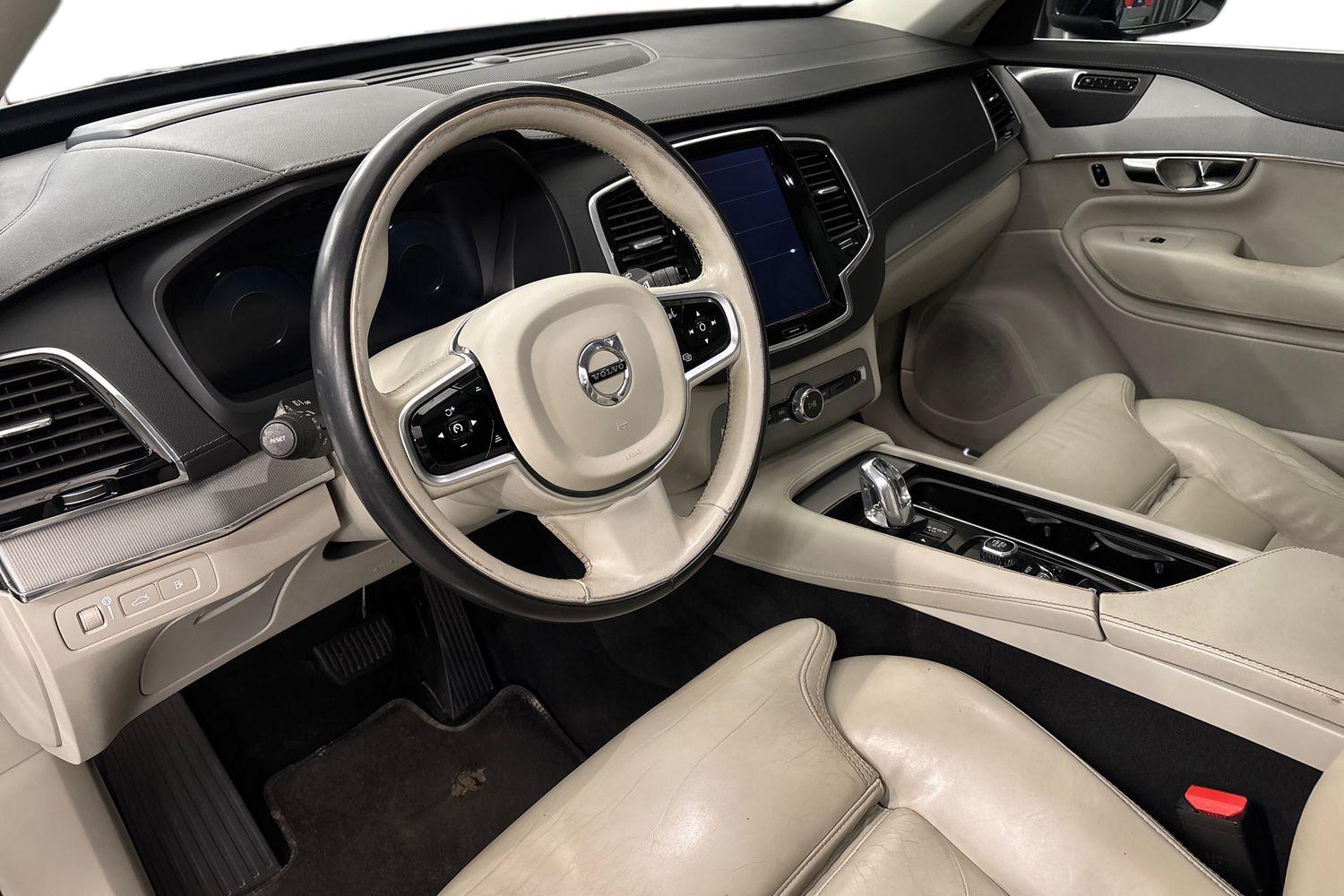 VOLVO XC90 2019