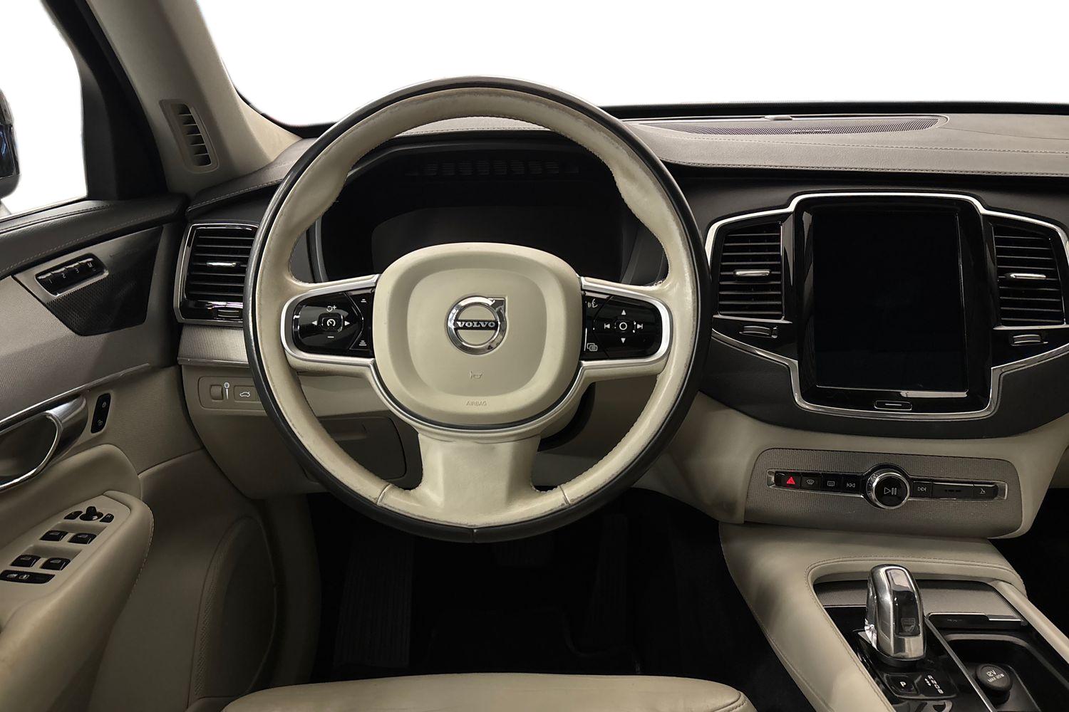 VOLVO XC90 2019