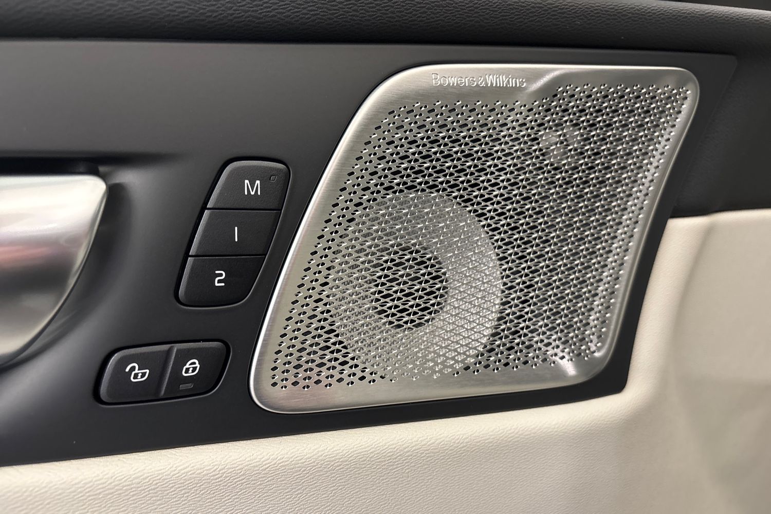 Volvo XC60 2027