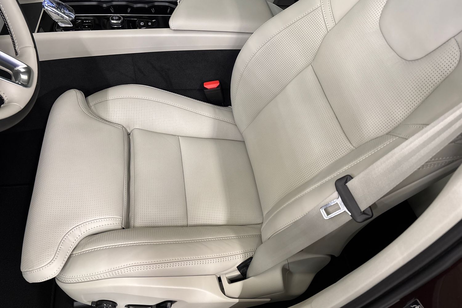 Volvo XC60 2027