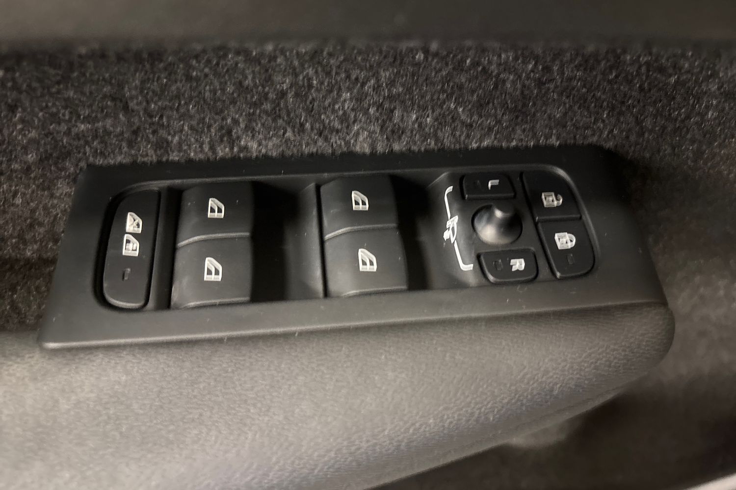 Volvo C40 2024