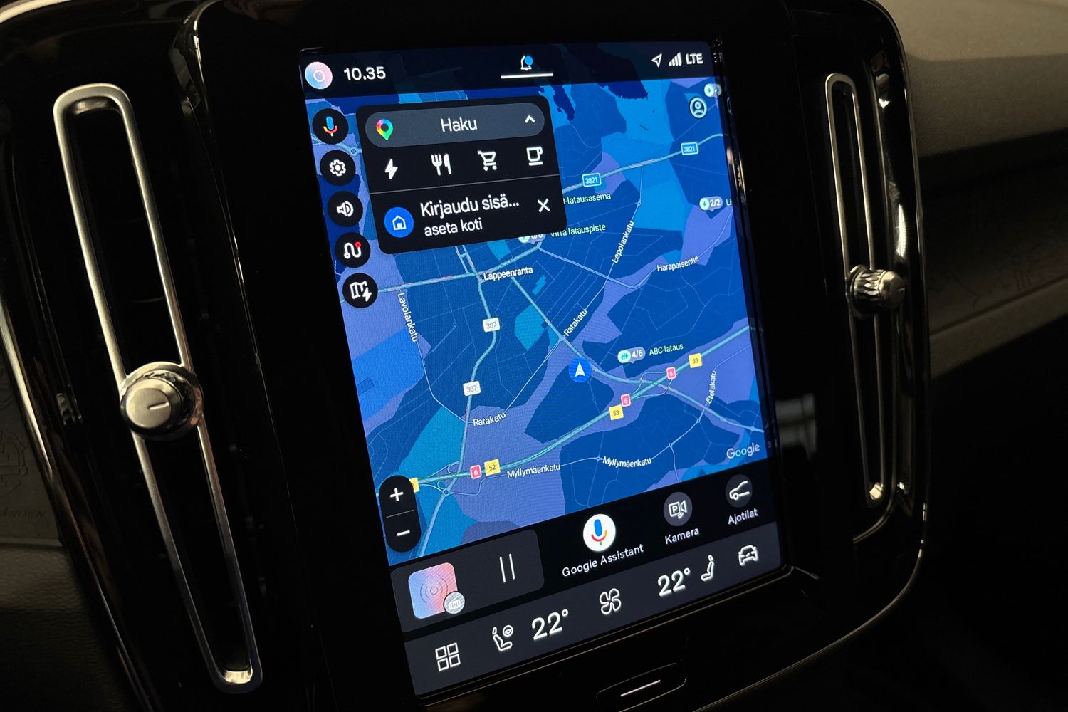 Volvo XC40 2023