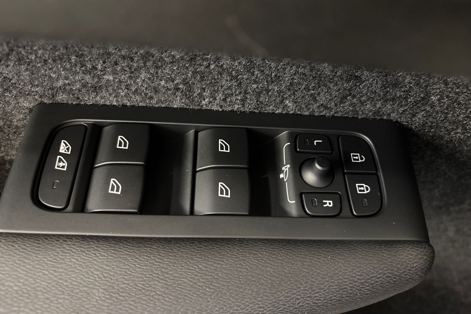 Volvo XC40 2023