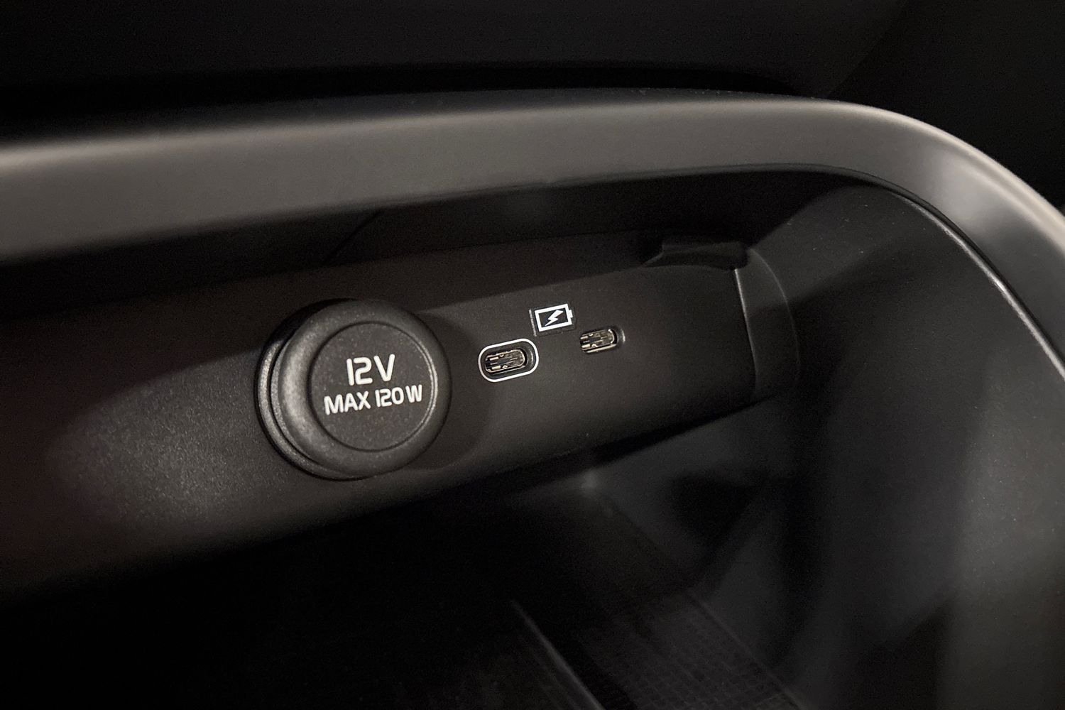 Volvo XC40 2023
