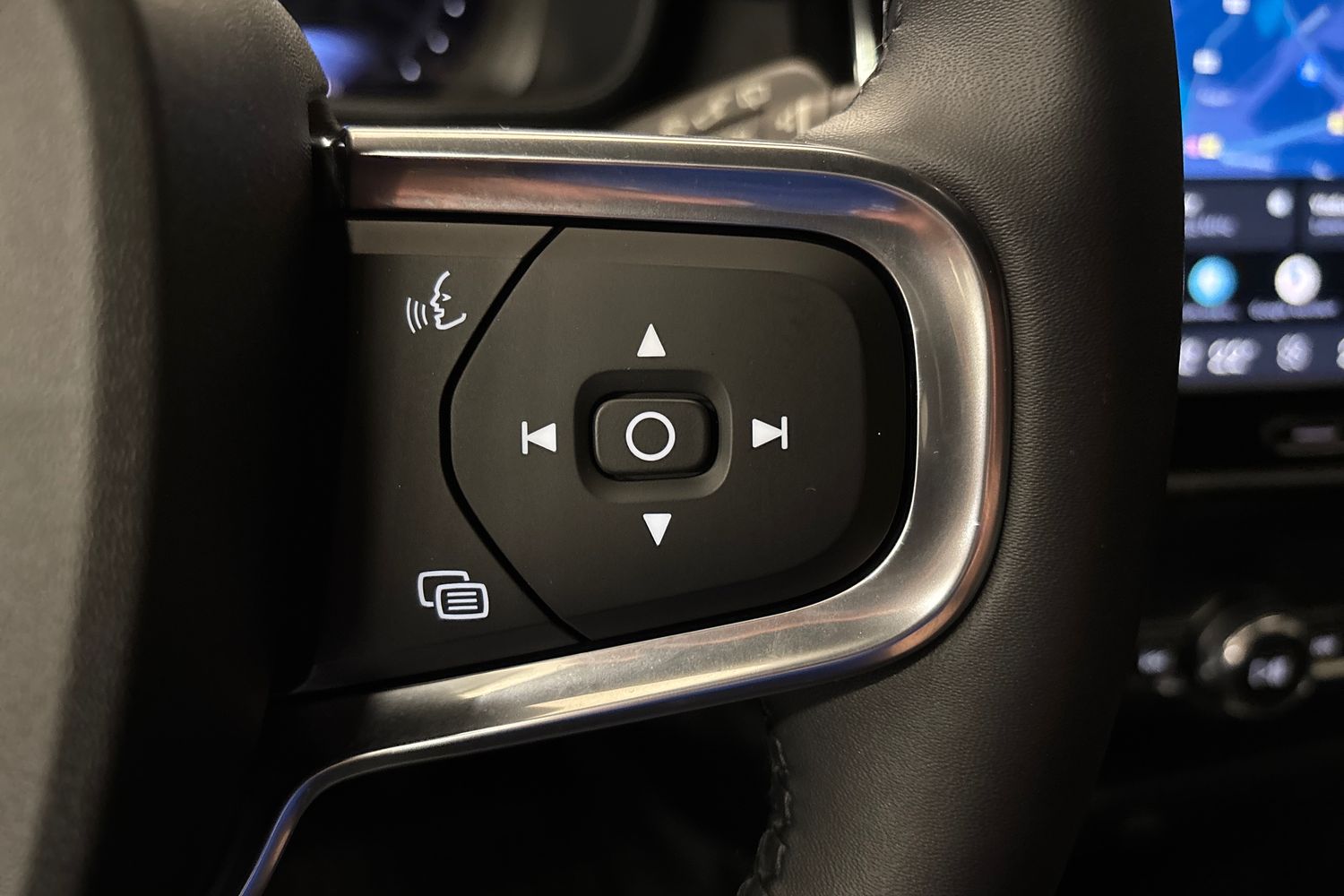 Volvo XC40 2023