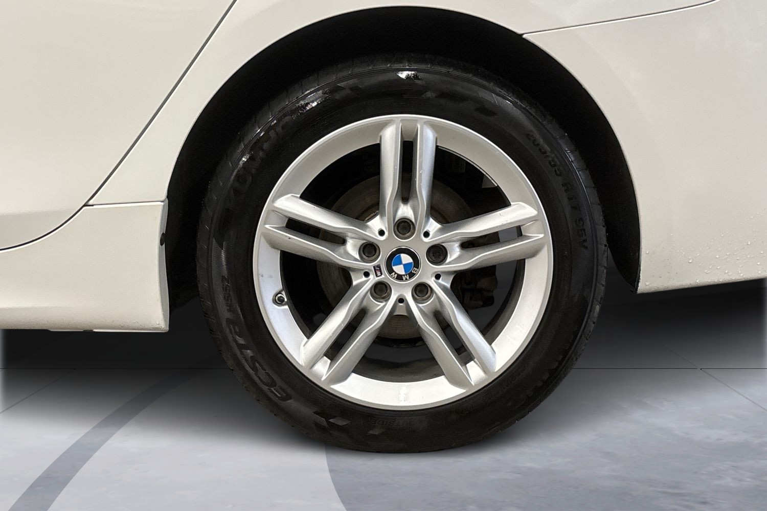 BMW 216 2016