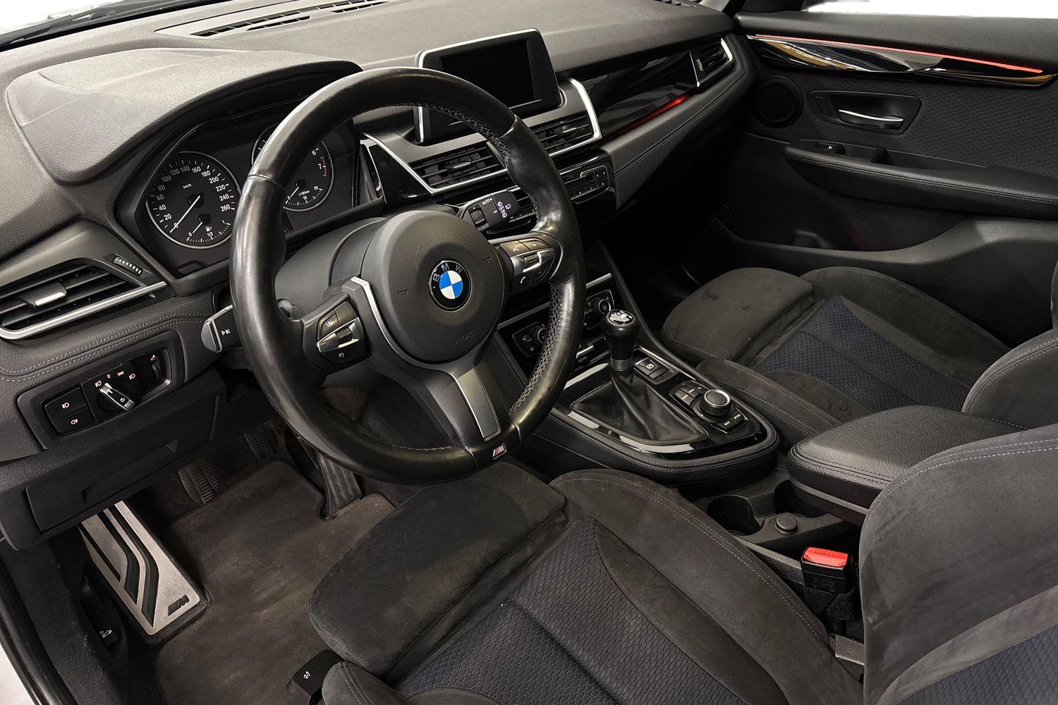 BMW 216 2016
