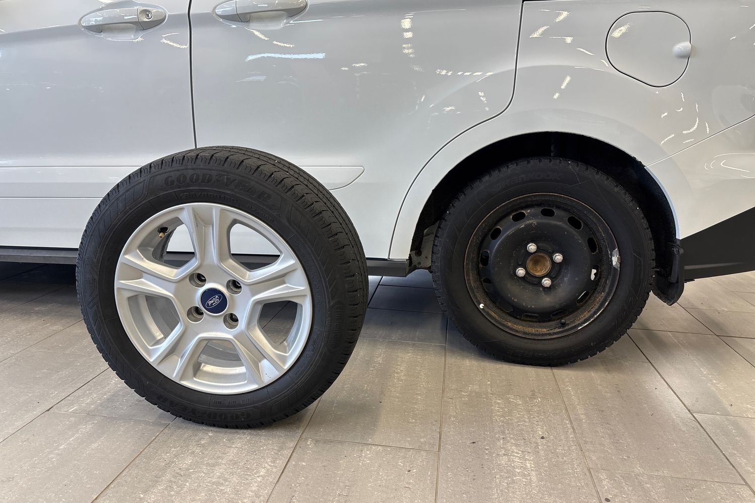 Ford Transit Courier 2023