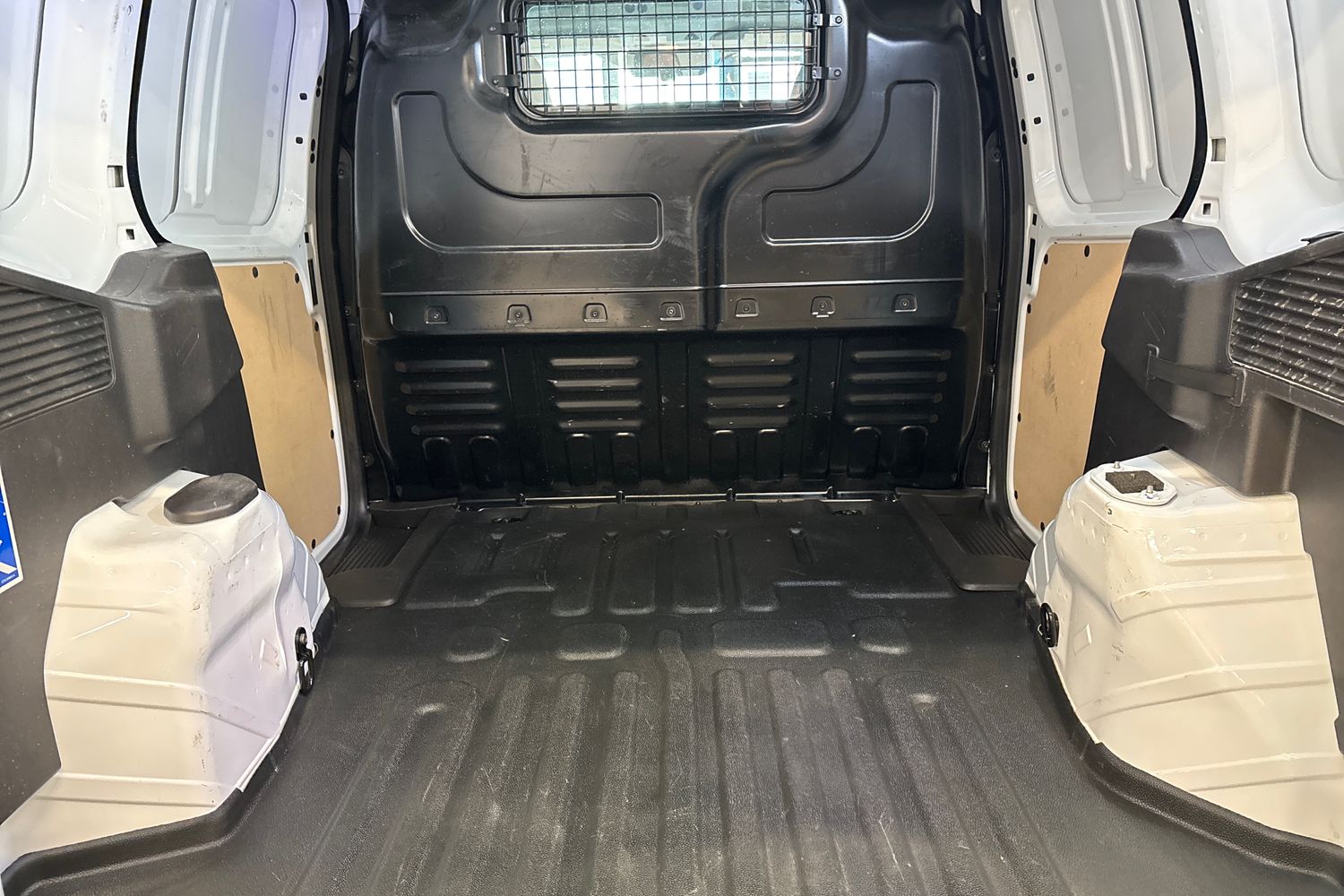 Ford Transit Courier 2023