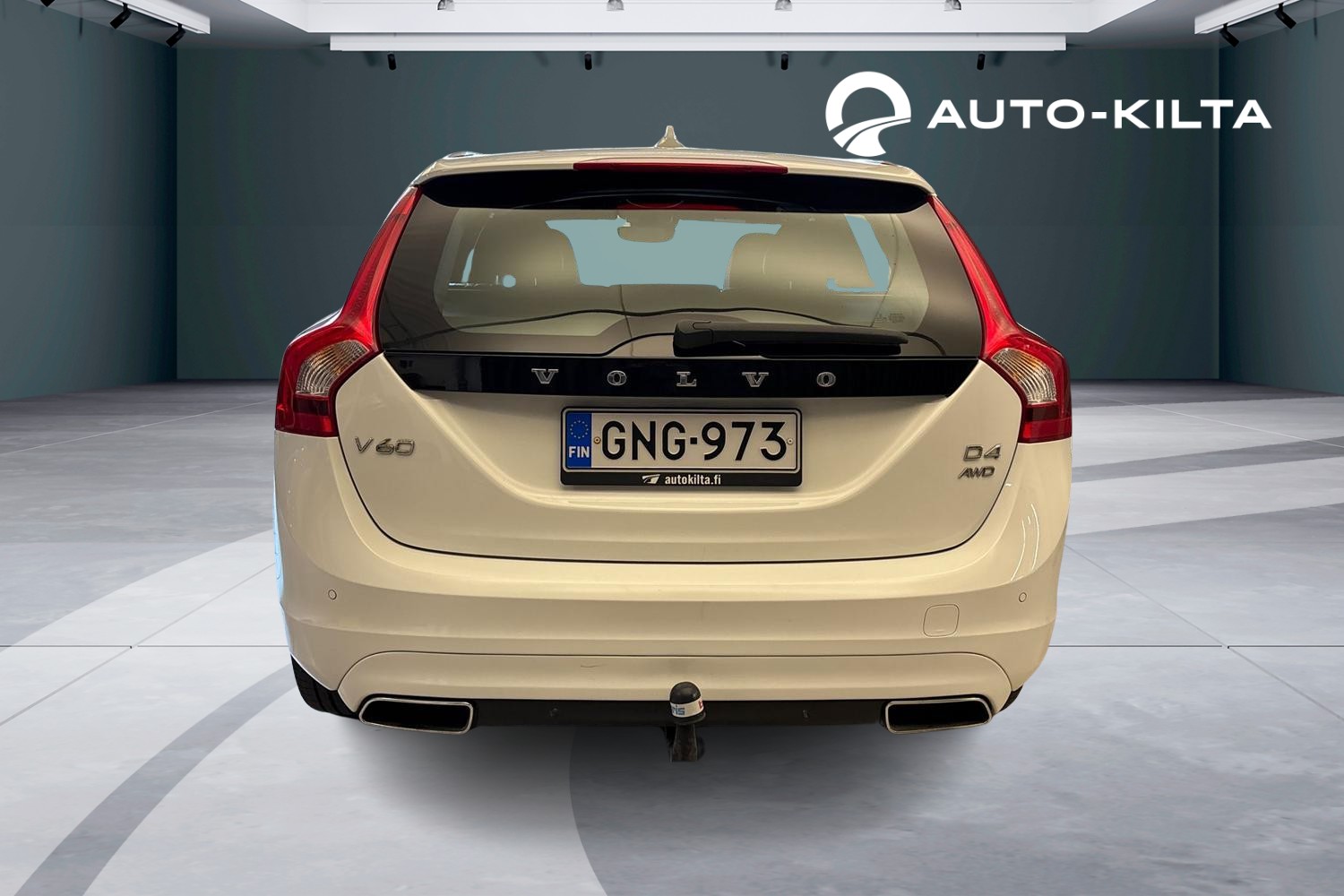 VOLVO V60 2015