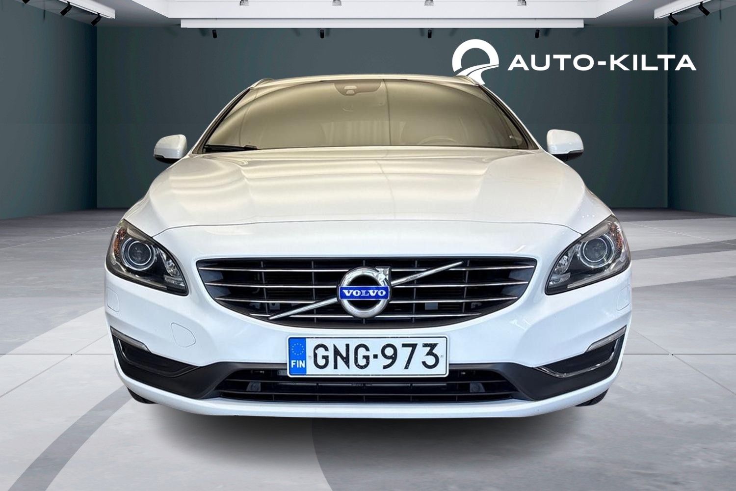 VOLVO V60 2015