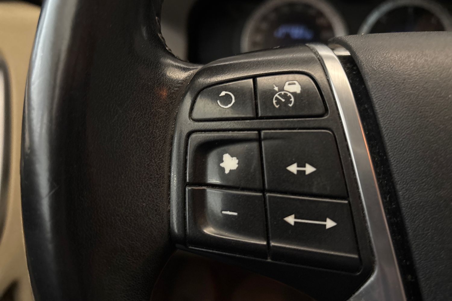VOLVO XC60 2010