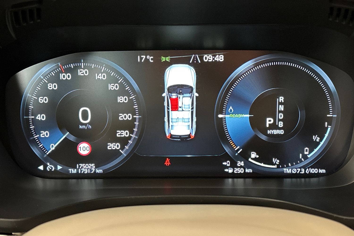 VOLVO XC60 2018
