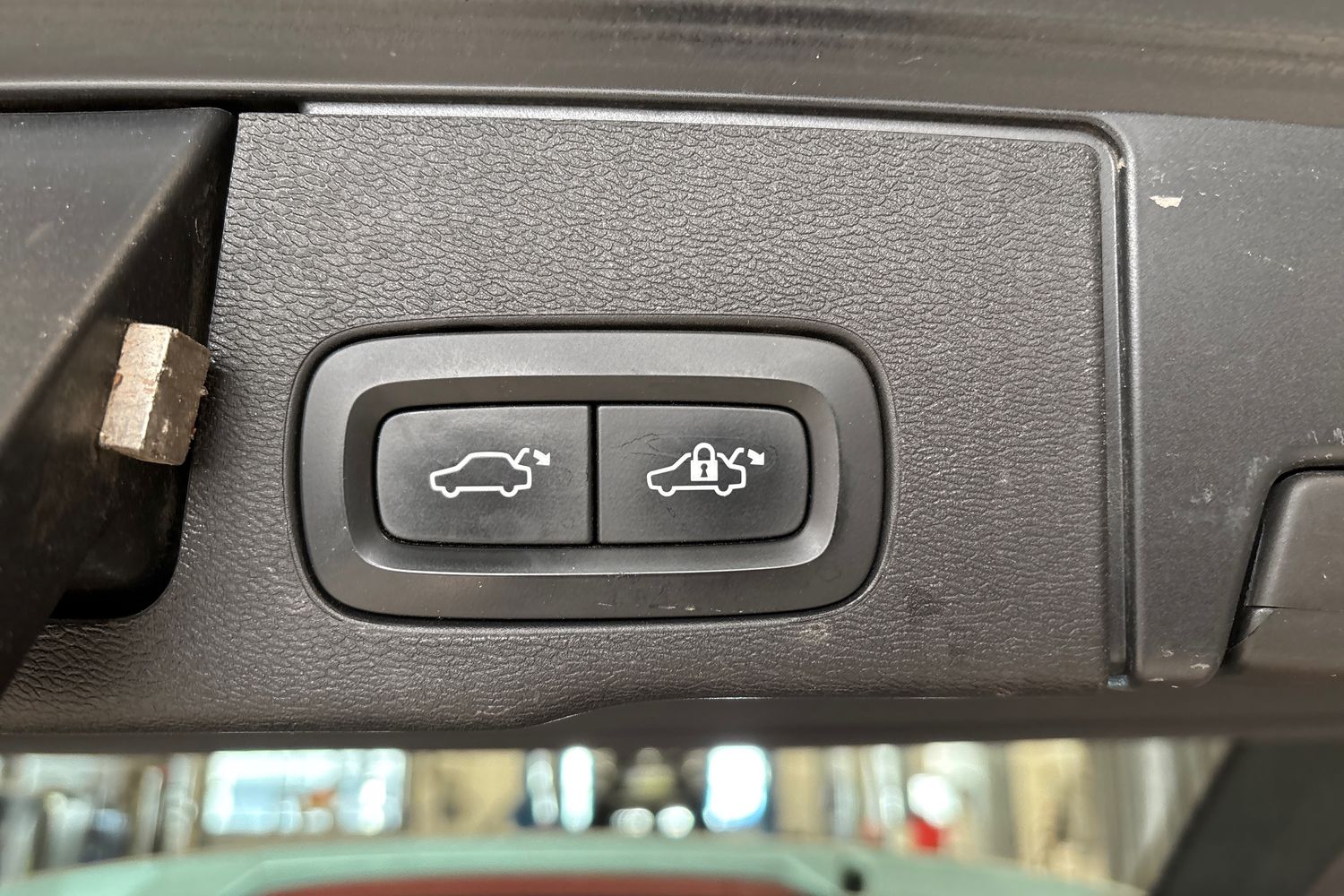 VOLVO XC60 2018