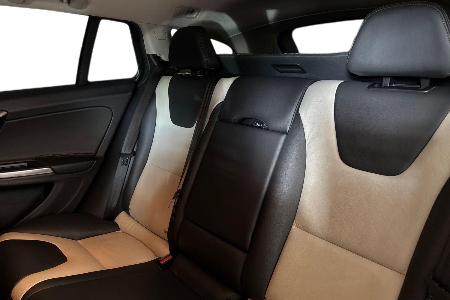 Volvo V60 Cross Country 2016